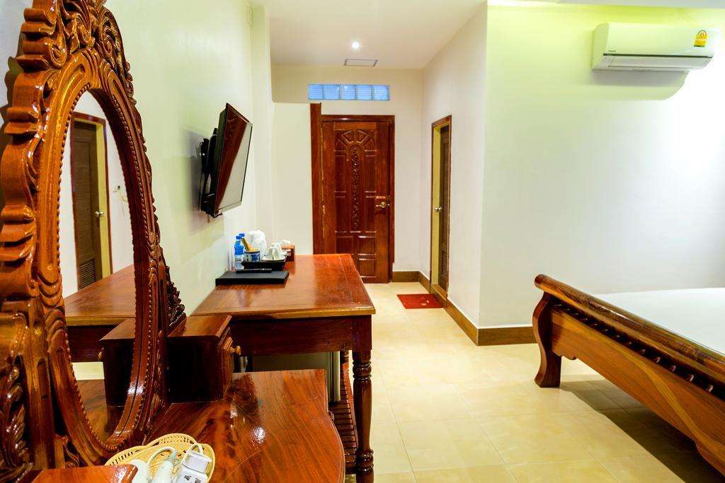 Ly Heng Chhay Hotel Paôy Pêt Dış mekan fotoğraf